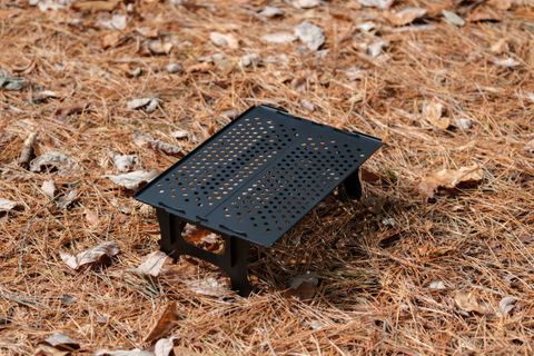 SylvanWorks Solow Table